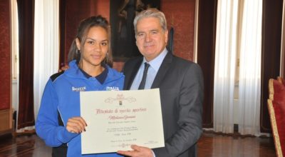 IL SINDACO ARENA CONSEGNA ATTESTATO DI MERITO SPORTIVO ALLA CAMPIONESSA DI PUGILATO MELISSA GEMINI