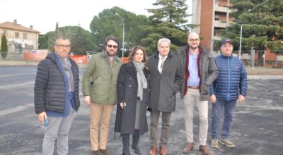 AREA LARGO DE SANTIS, L’INAUGURAZIONE CON SINDACO ARENA E ASSESSORE ALLEGRINI