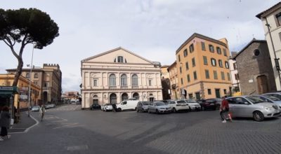 BUS TURISTICI, CONSENTITA FERMATA A PIAZZA VERDI PER DISCESA PASSEGGERI