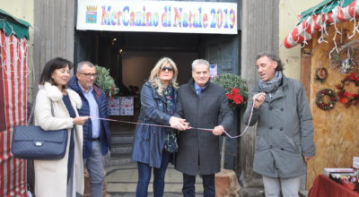 INAUGURATO IL MERCANINO ALLA SALA ALMADIANI