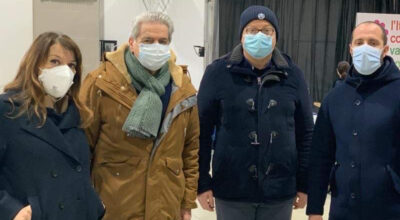 Il Sindaco Arena in visita al centro vaccinazioni alla Mazzetta