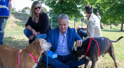 Sgambamento cani, la delegata Perlorca: “Inaugurata area a Grotte Santo Stefano. Fruibili anche aree al parco dell’aeronautica in via S. Pellico e a Bagnaia, in via Fontana di Pegaso”