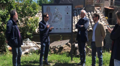 Roccalvecce, il comune presenta gli otto pannelli turistici collocati nel centro storico della frazione viterbese