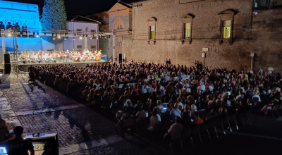 Macchine di Pace, strepitoso successo di pubblico per il Gran Gala dell’opera a piazza San Lorenzo