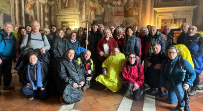 Pellegrini in cammino sulla Via Francigena, a Viterbo per rendere omaggio alla ferula papale